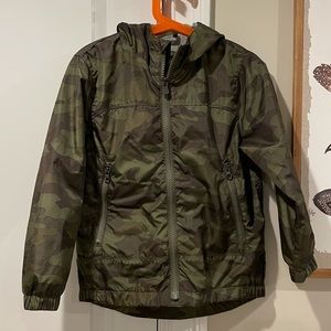 GAP Kids size 5 Wind breaker/Rain jacket Army Green